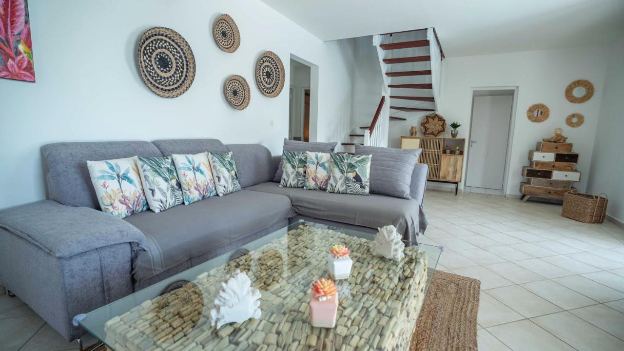 Villa Nomilou Beach Avec Acces Direct Plage 생프랑수아 외부 사진